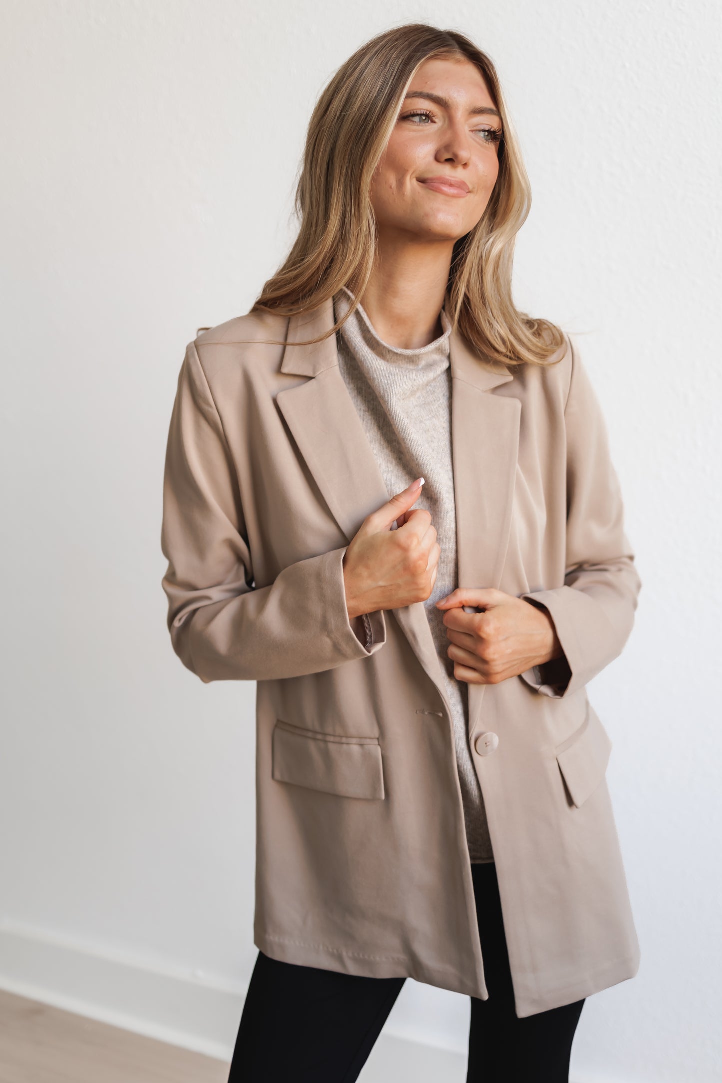 Z SUPPLY: Do It All Relaxed Blazer-Putty