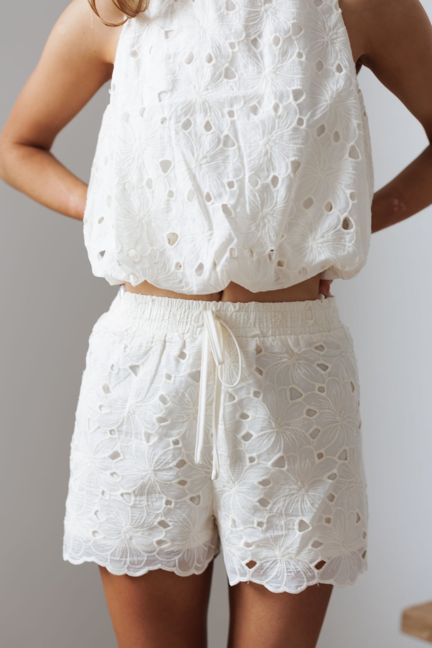 Good Days Shorts-Cream